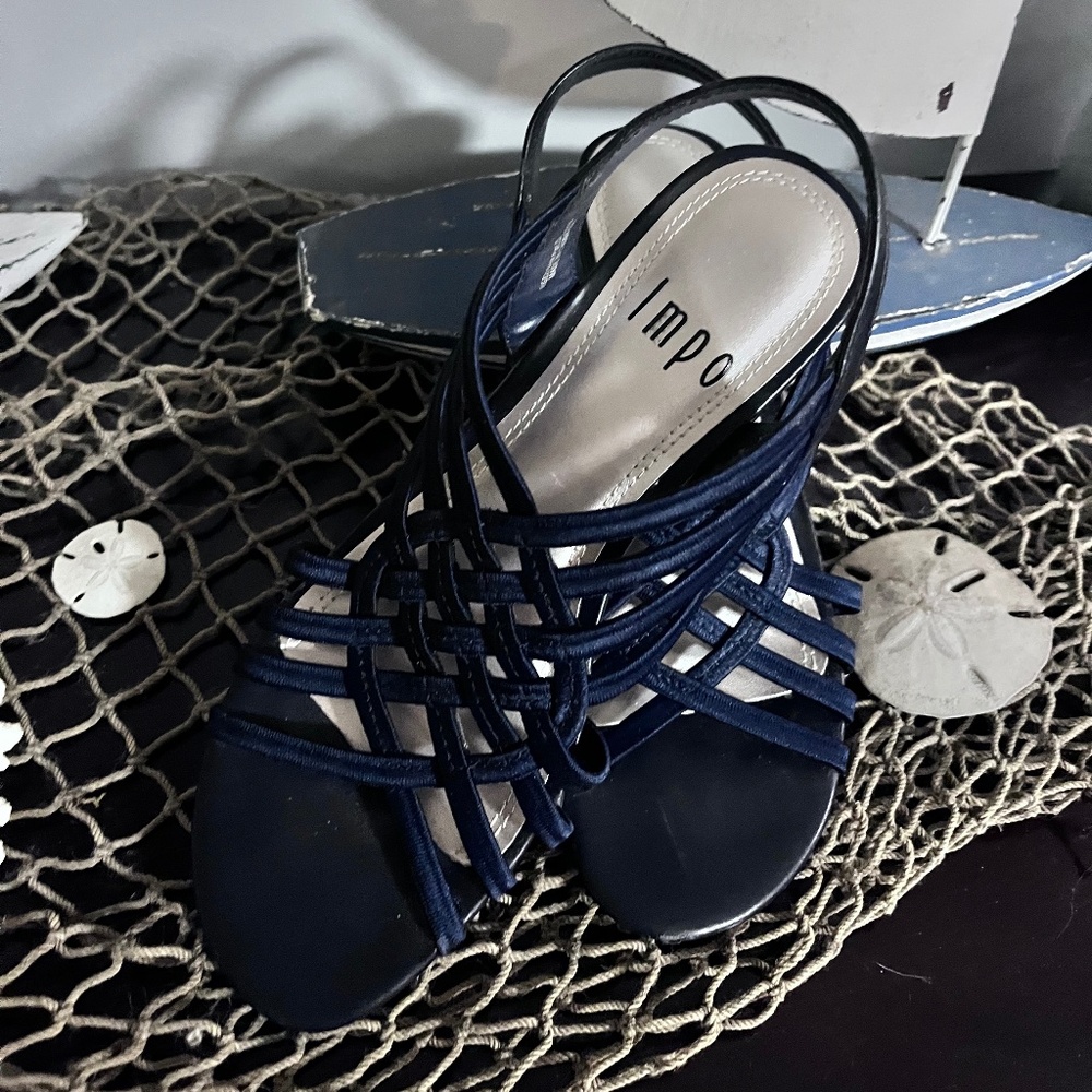 Impo wedge sandal